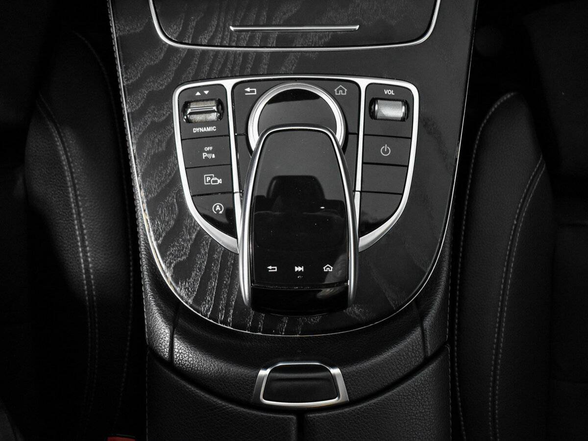Mercedes-Benz E-Класс с пробегом — 2020 год. Фото: #11