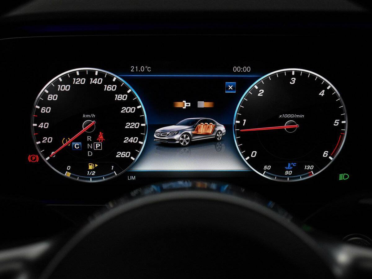 Mercedes-Benz E-Класс с пробегом — 2020 год. Фото: #20