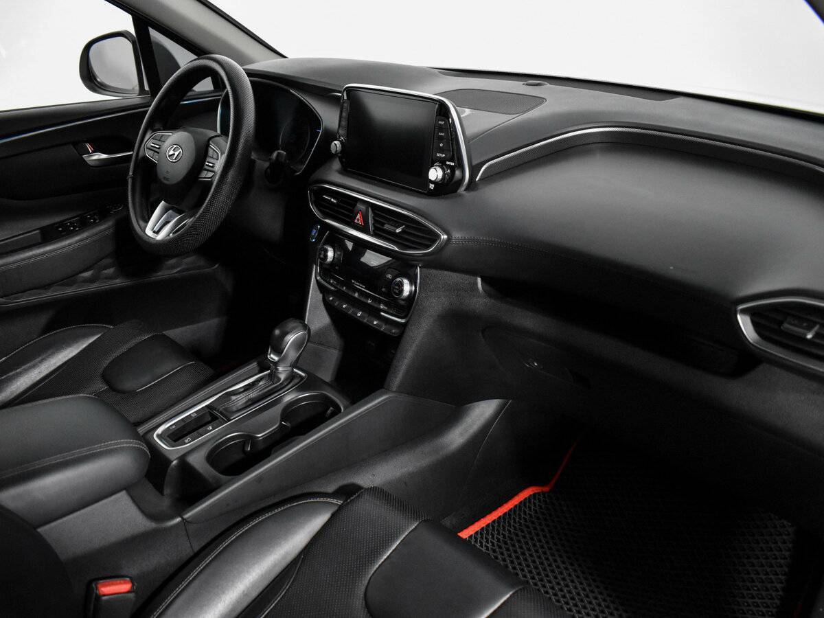 Hyundai Santa Fe с пробегом — 2018 год. Фото: #14