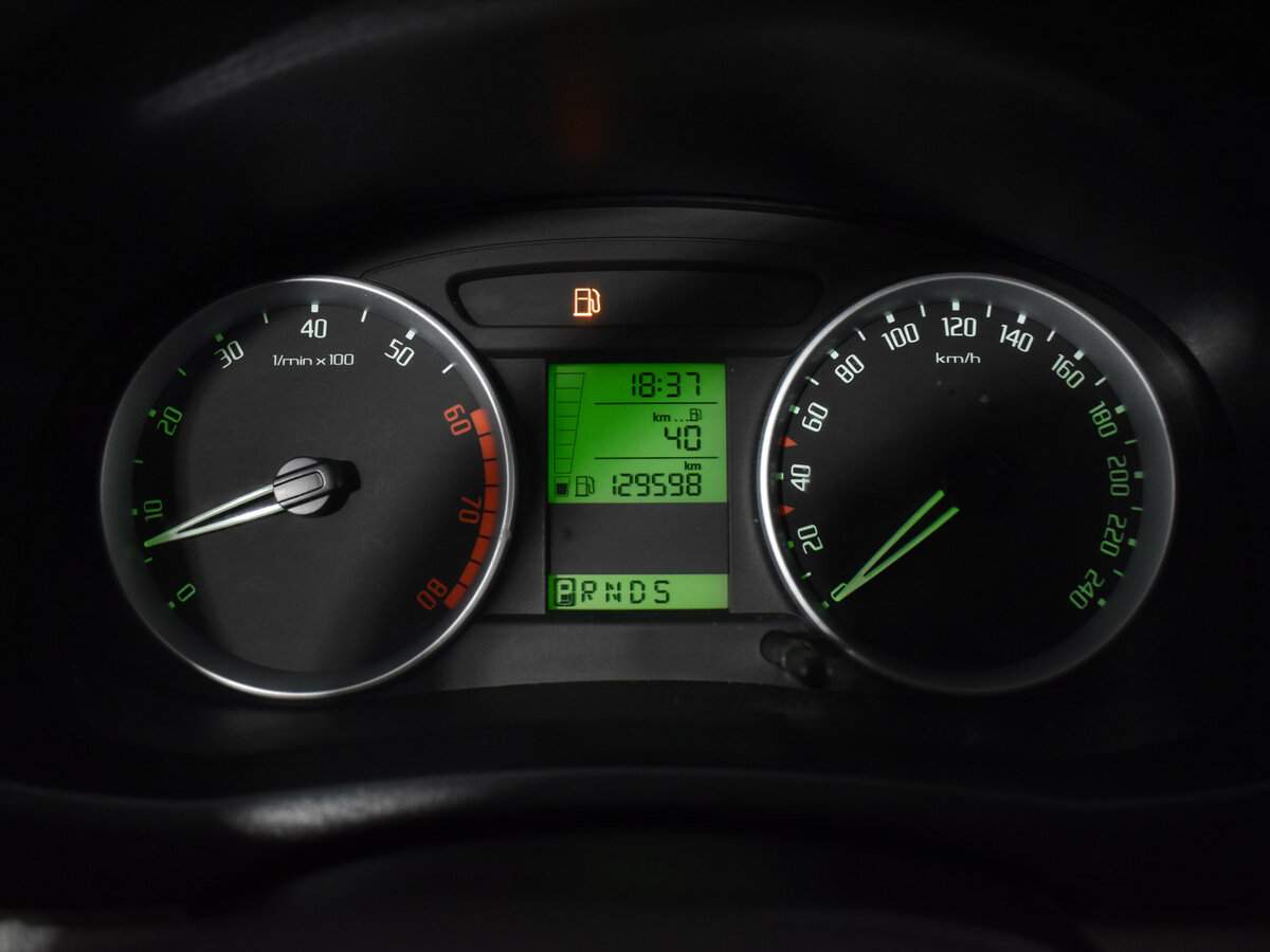 Skoda Fabia с пробегом — 2009 год. Фото: #12