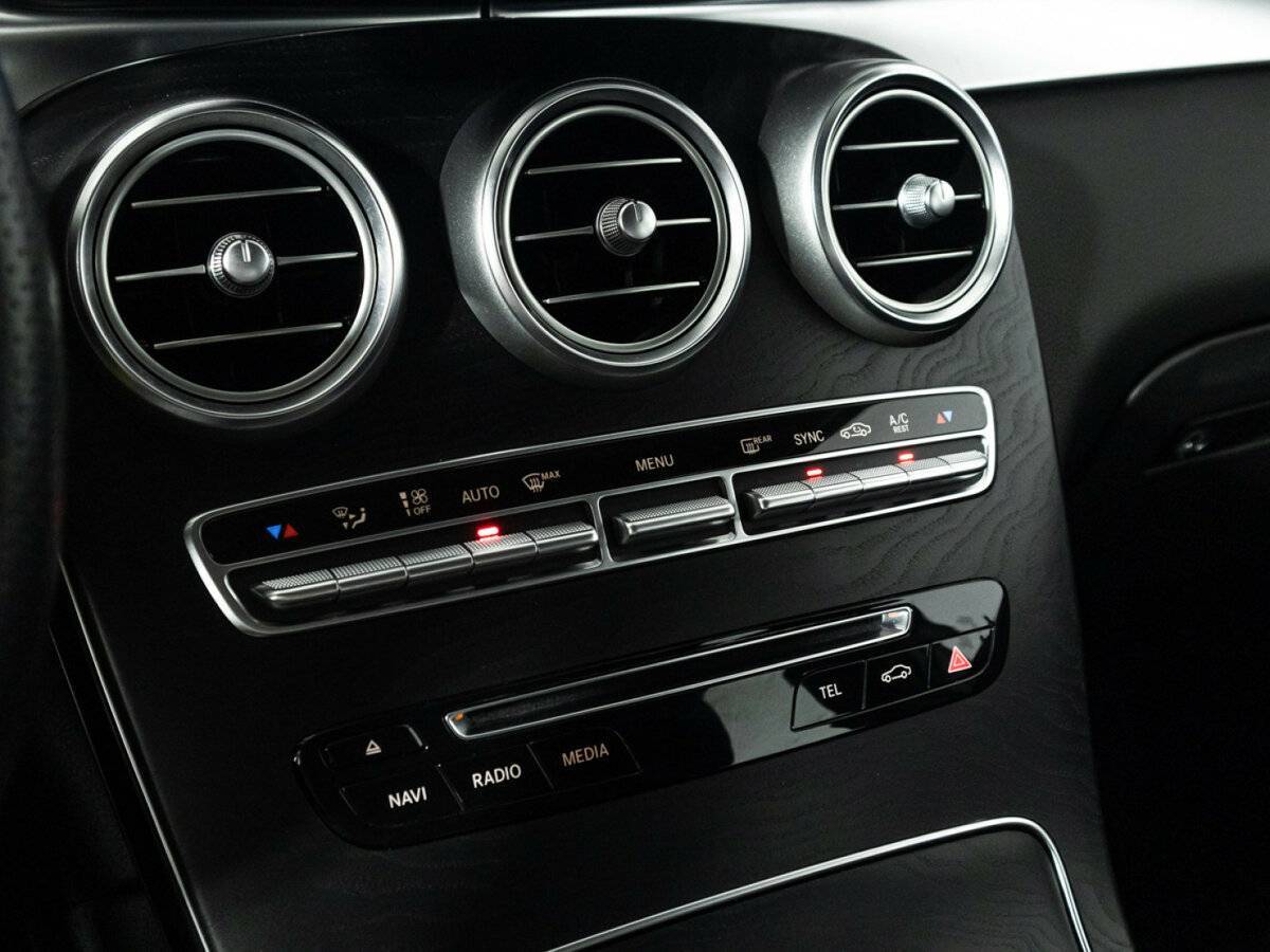 Mercedes-Benz GLC с пробегом — 2016 год. Фото: #16