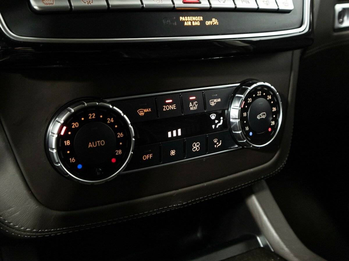 Mercedes-Benz GLE с пробегом — 2015 год. Фото: #21