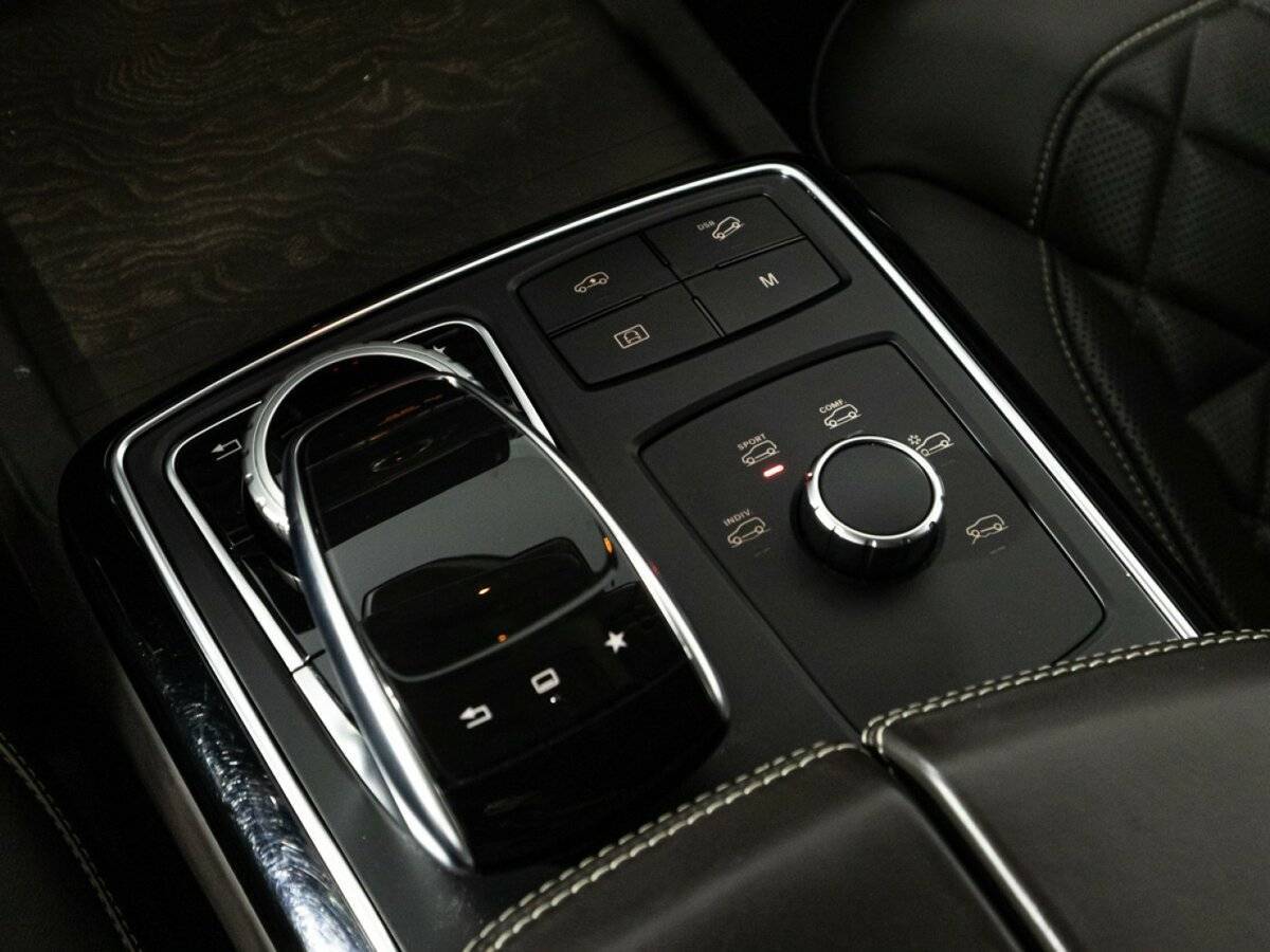 Mercedes-Benz GLE с пробегом — 2015 год. Фото: #23