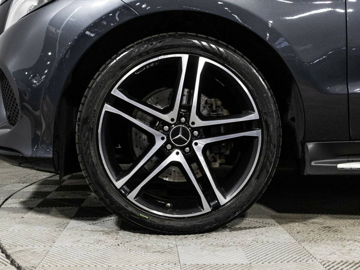 Mercedes-Benz GLE с пробегом — 2015 год. Фото: #24