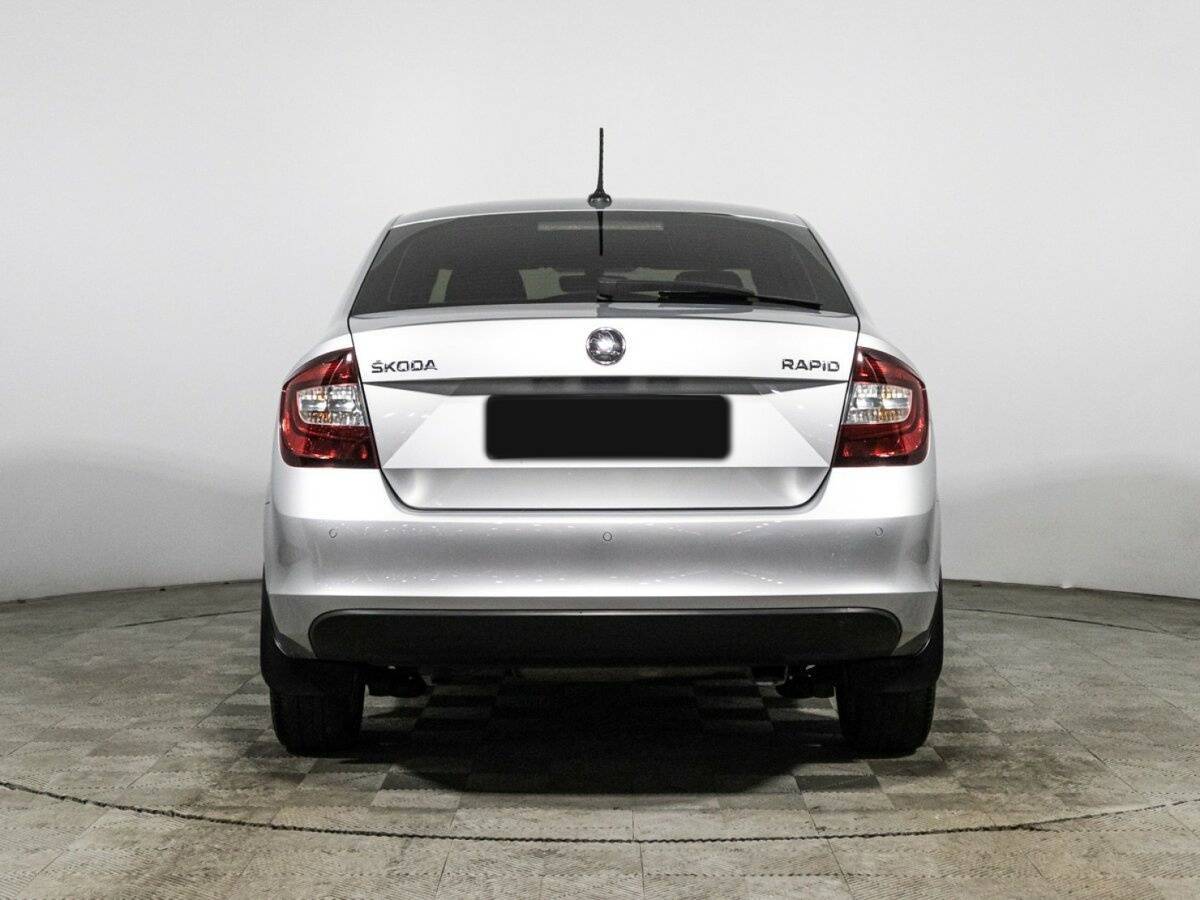 Skoda Rapid с пробегом — 2018 год. Фото: #5