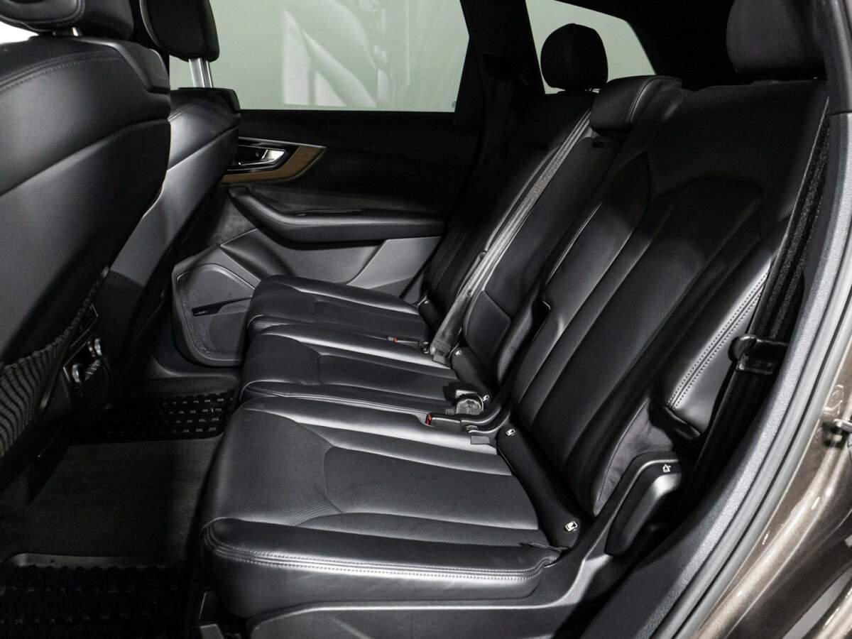 Audi Q7 с пробегом — 2016 год. Фото: #9