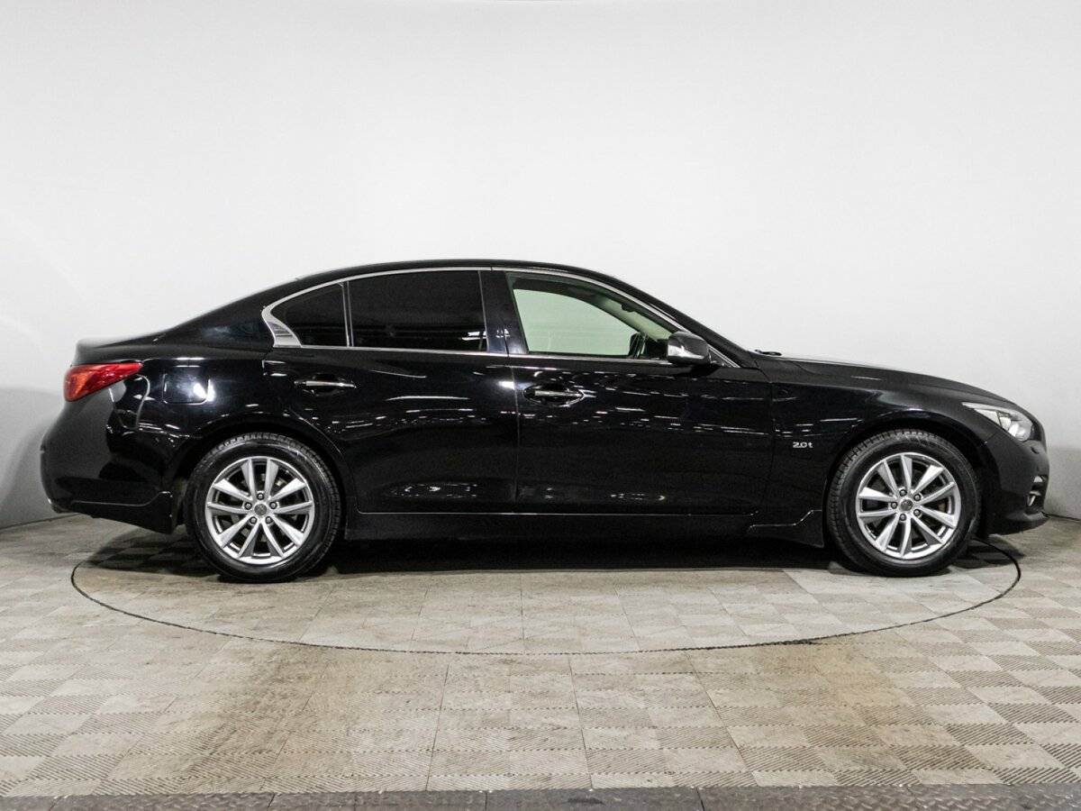 Infiniti Q50 с пробегом — 2014 год. Фото: #3