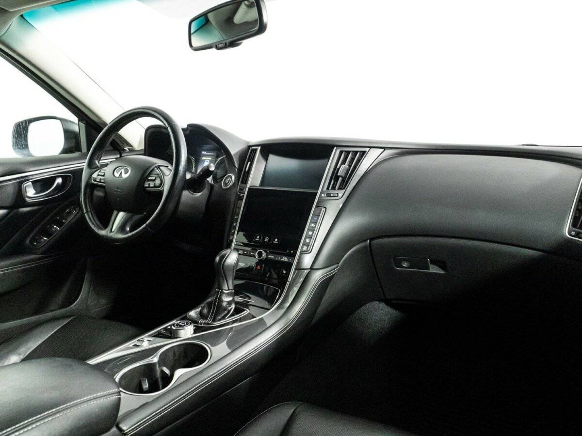 Infiniti Q50 с пробегом — 2014 год. Фото: #8