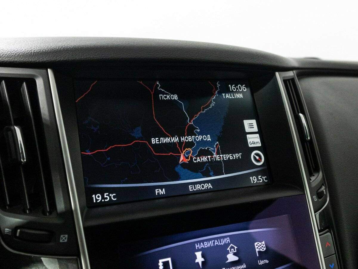 Infiniti Q50 с пробегом — 2014 год. Фото: #16