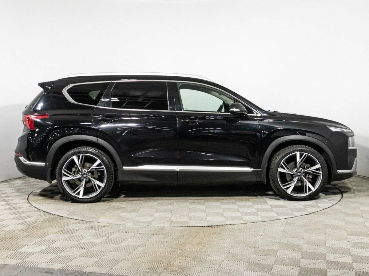 Hyundai Santa Fe с пробегом — 2021 год. Фото: #3