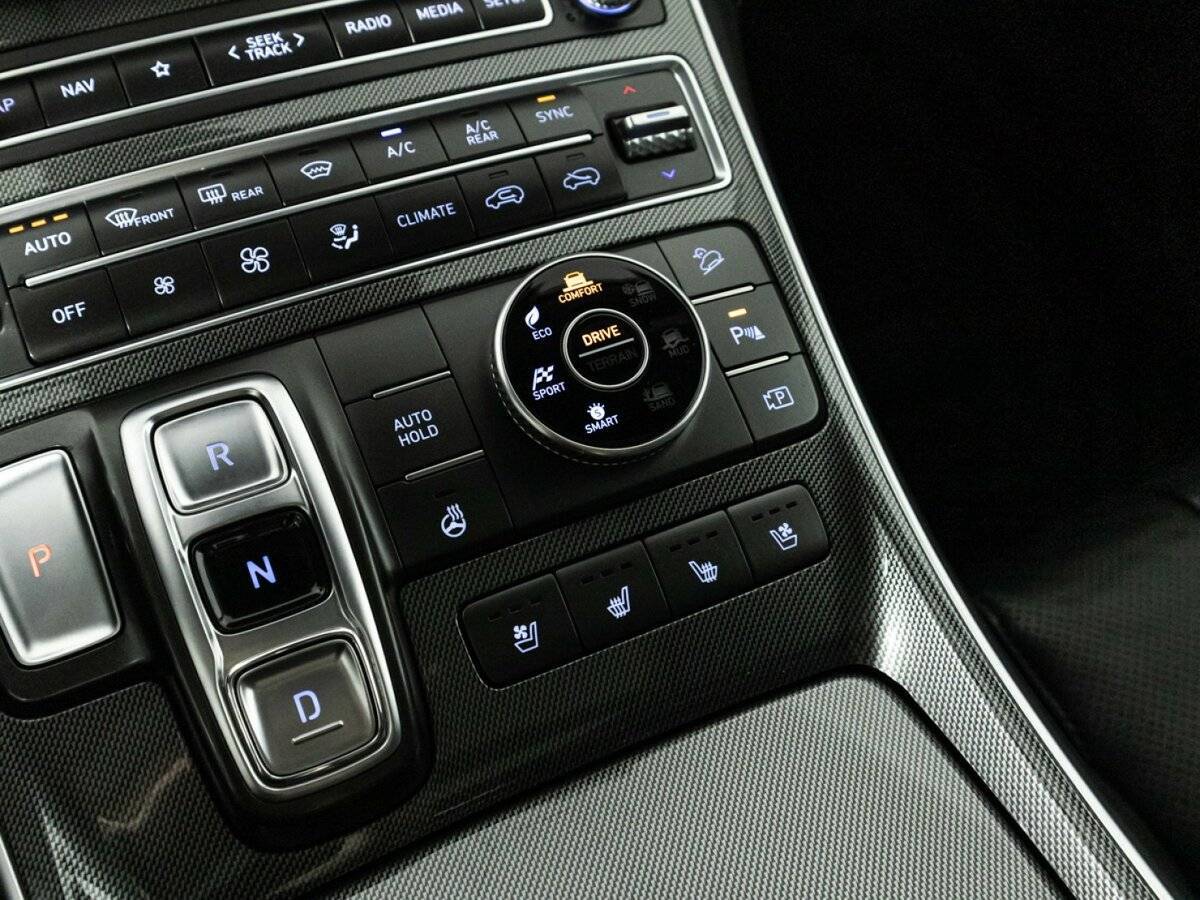 Hyundai Santa Fe с пробегом — 2021 год. Фото: #24