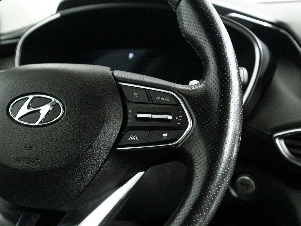 Hyundai Santa Fe с пробегом — 2021 год. Фото: #28
