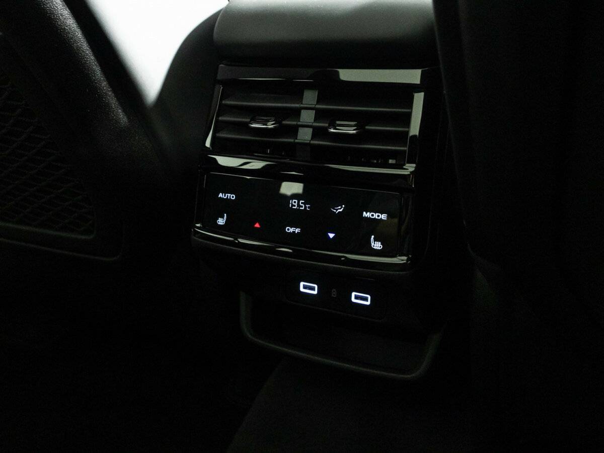 Geely Monjaro с пробегом — 2024 год. Фото: #24