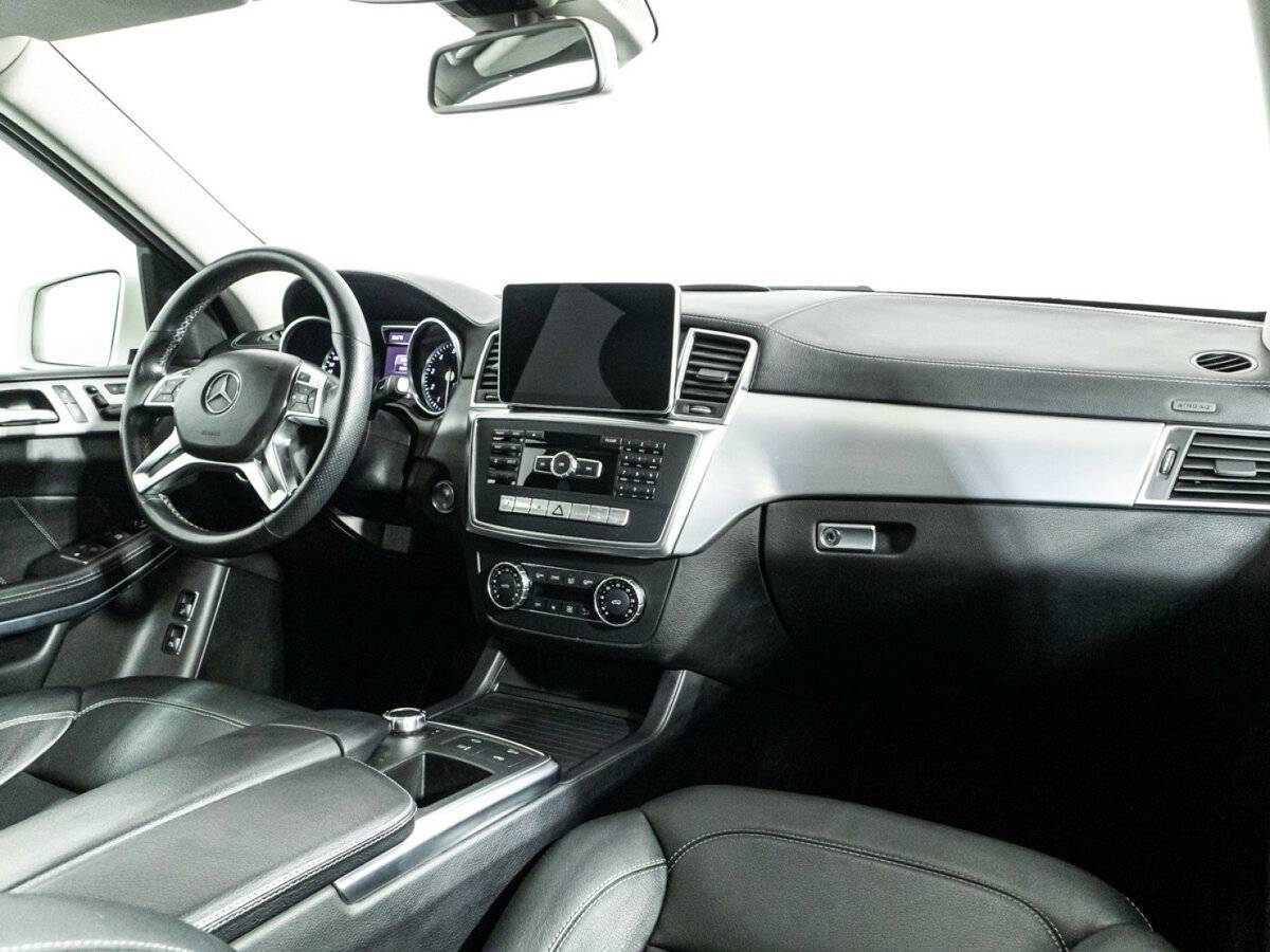 Mercedes-Benz GL-Класс с пробегом — 2014 год. Фото: #8