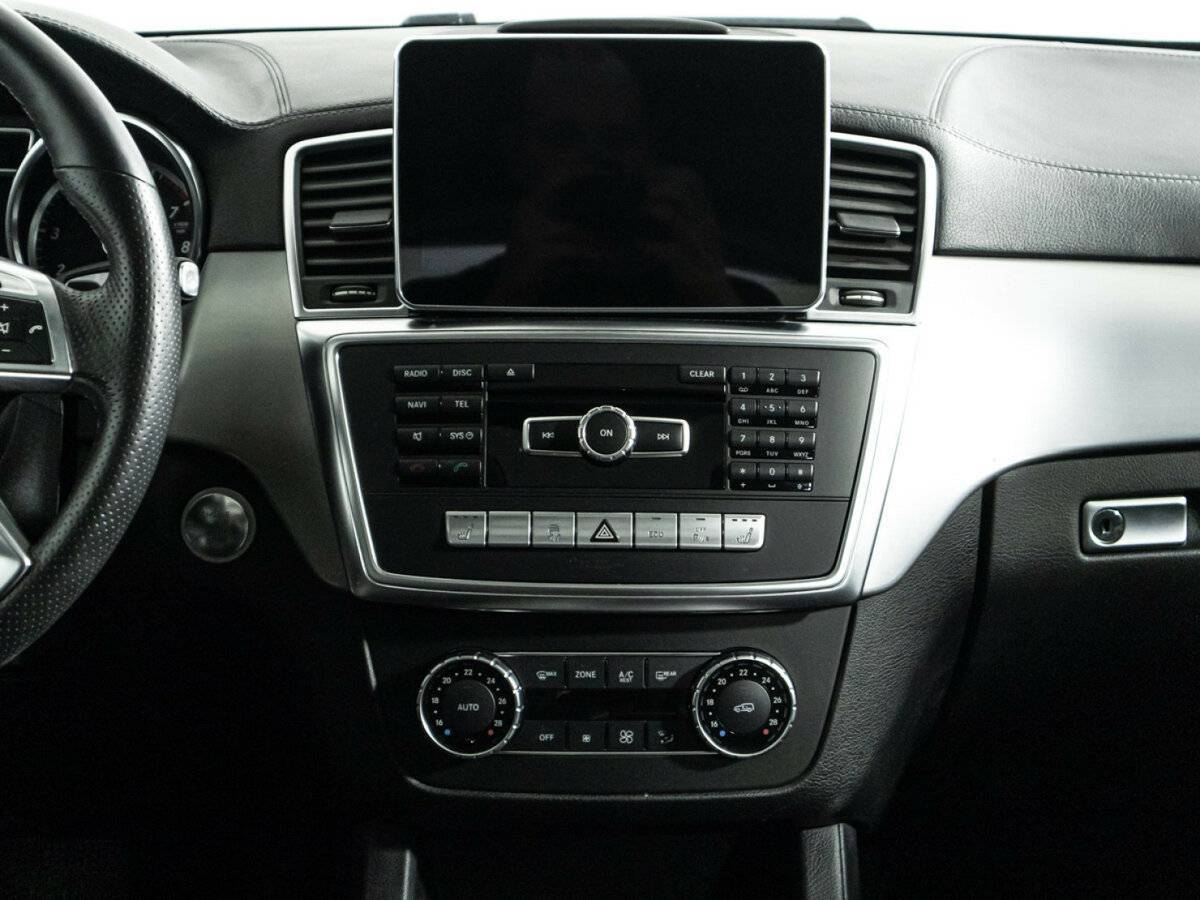 Mercedes-Benz GL-Класс с пробегом — 2014 год. Фото: #13