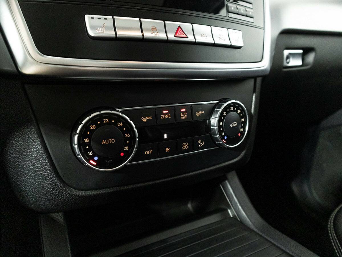 Mercedes-Benz GL-Класс с пробегом — 2014 год. Фото: #20