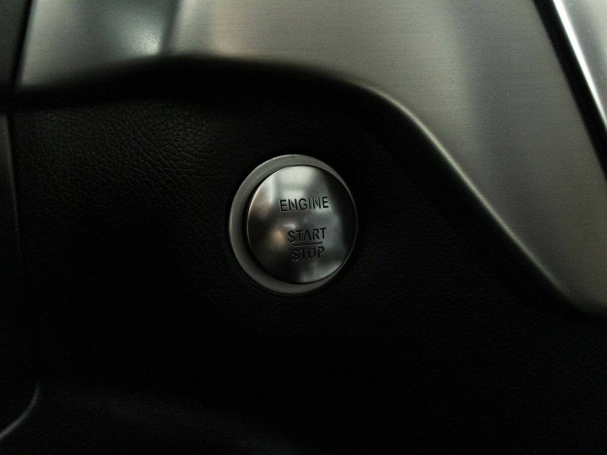 Mercedes-Benz GL-Класс с пробегом — 2014 год. Фото: #22