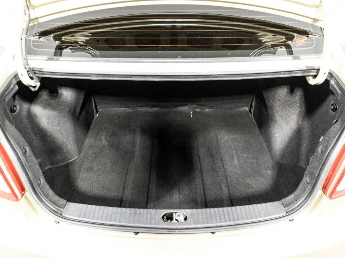 Kia Rio с пробегом — 2010 год. Фото: #15