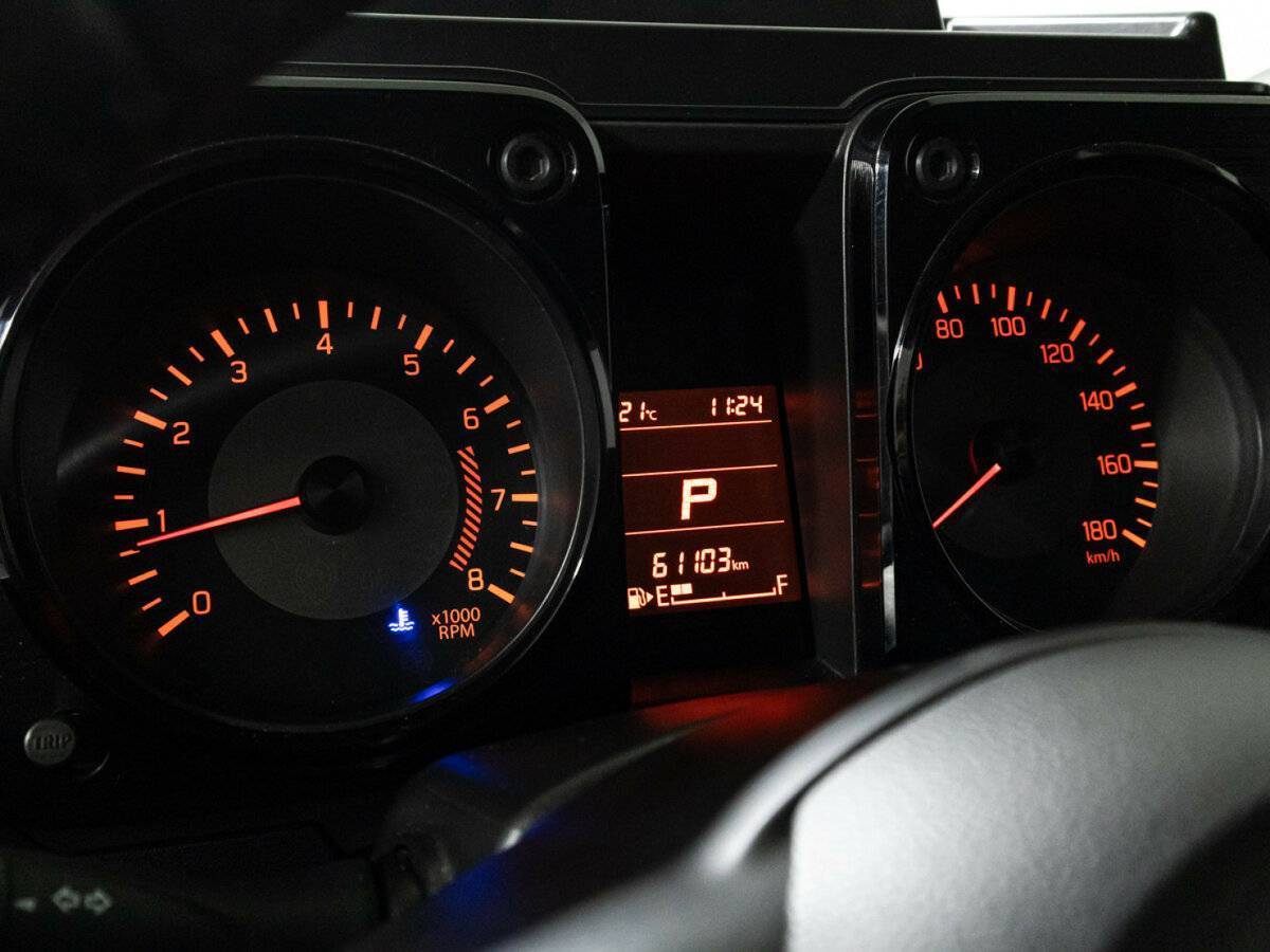 Suzuki Jimny с пробегом — 2019 год. Фото: #11