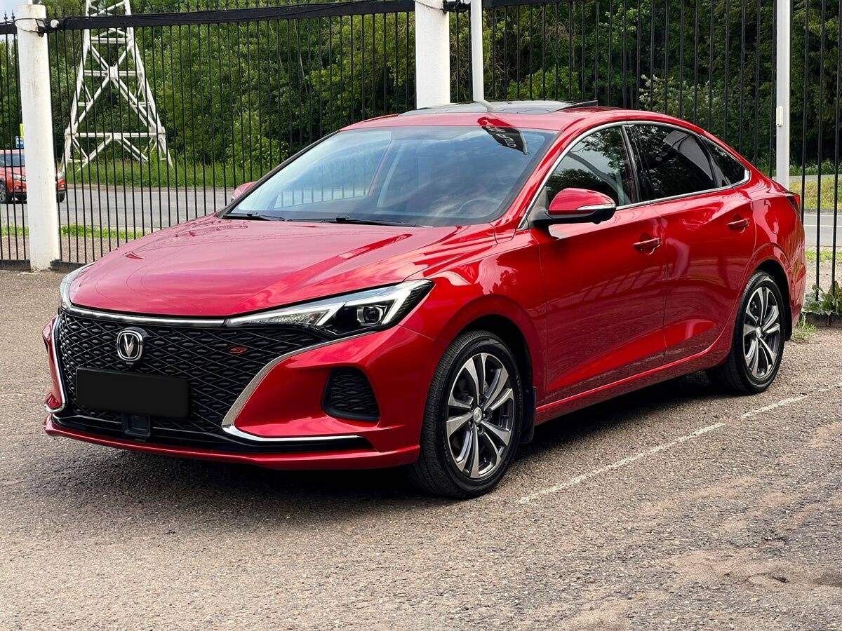 Changan Eado Plus с пробегом — 2023 год. Фото: #2