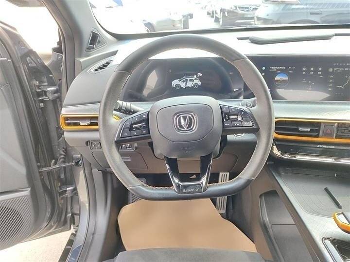 Changan UNI-T с пробегом — 2022 год. Фото: #10