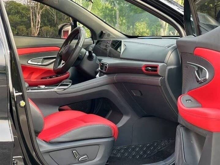 Changan UNI-T с пробегом — 2022 год. Фото: #5