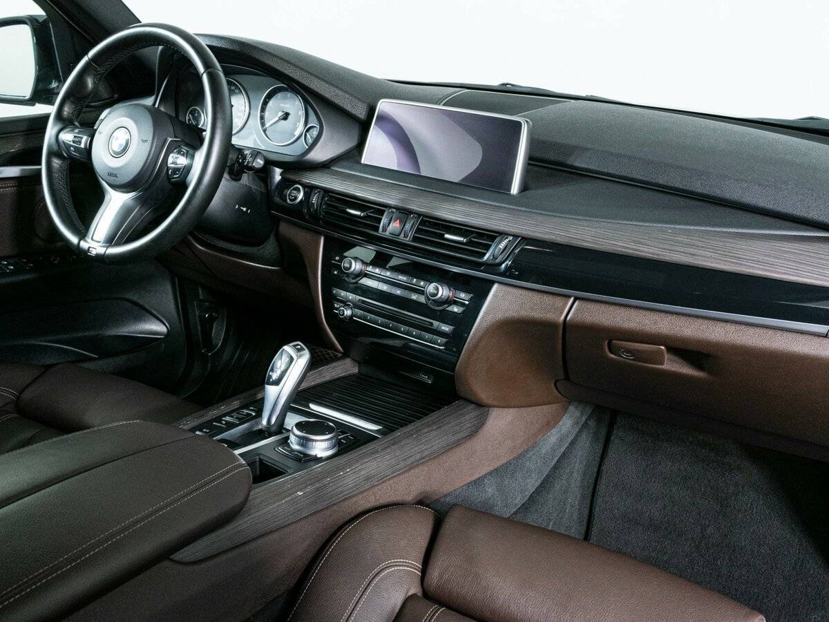 BMW X5 с пробегом — 2017 год. Фото: #10