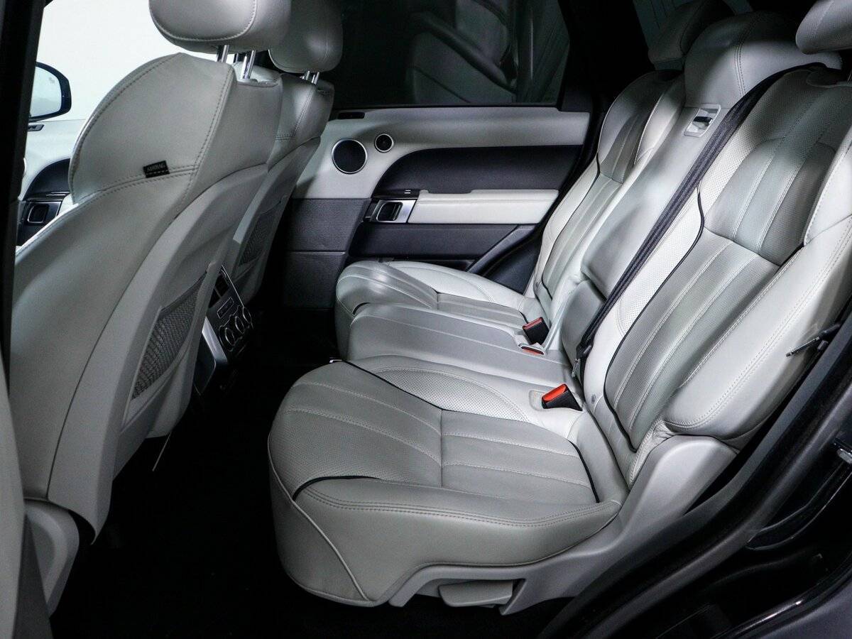 Land Rover Range Rover Sport с пробегом — 2013 год. Фото: #9