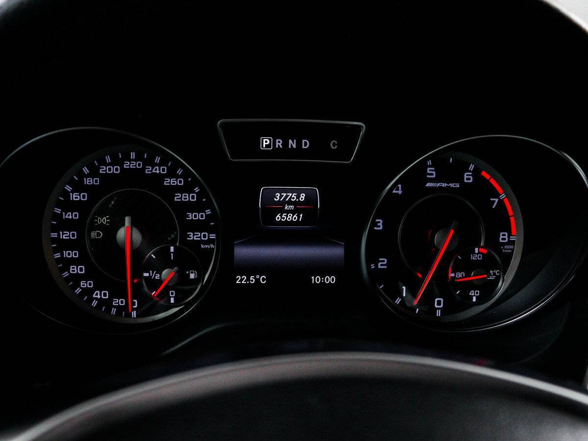 Mercedes-Benz CLA AMG с пробегом — 2013 год. Фото: #10