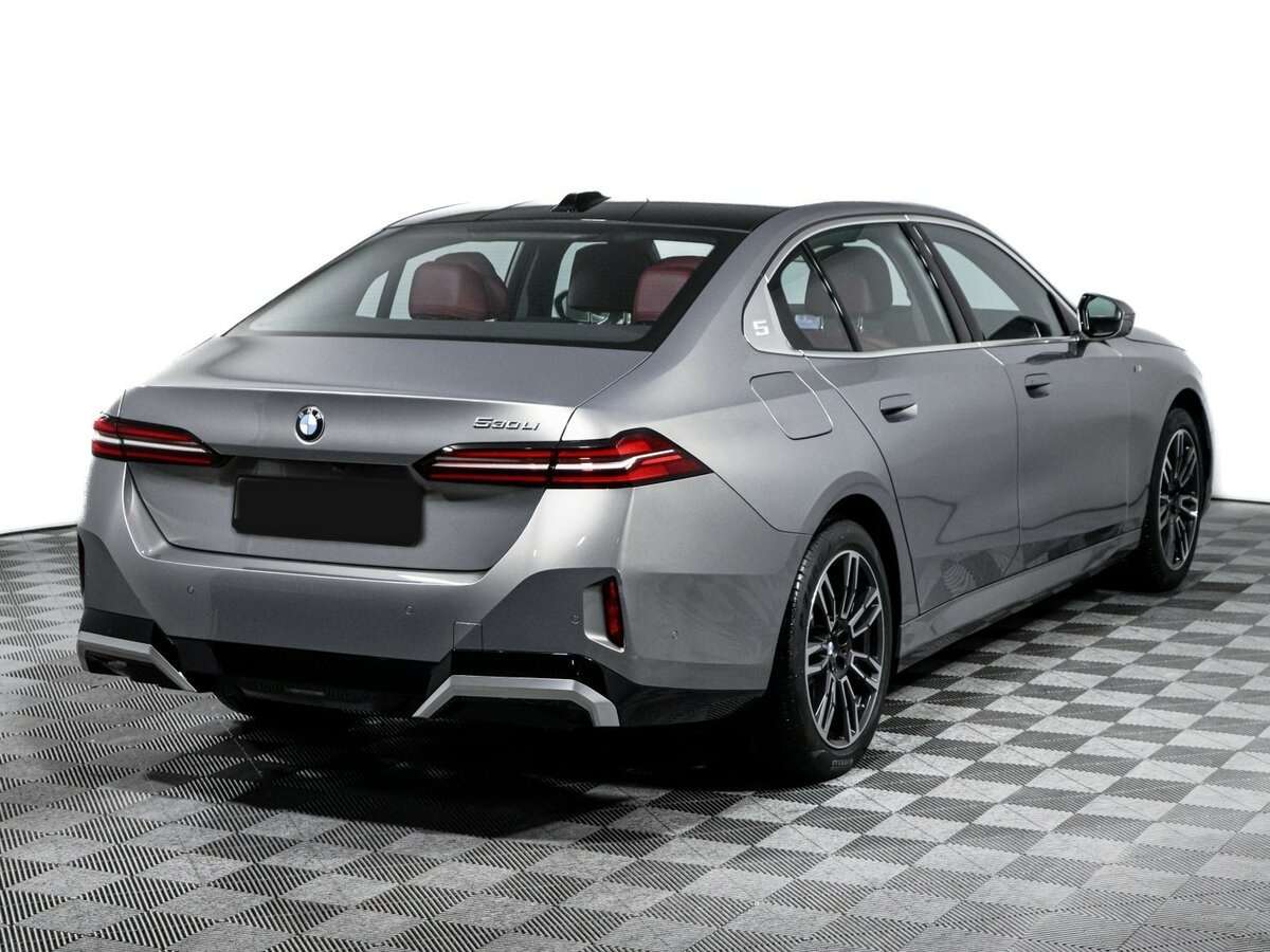 BMW 5 серии с пробегом — 2024 год. Фото: #4