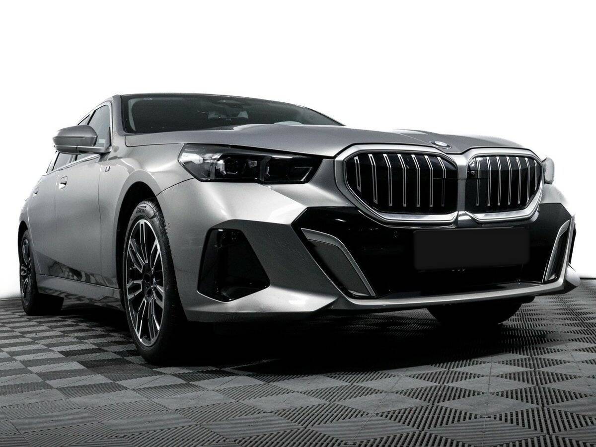 BMW 5 серии с пробегом — 2024 год. Фото: #16