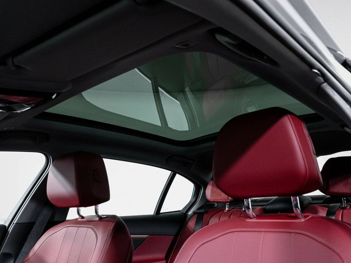 BMW 5 серии с пробегом — 2024 год. Фото: #18