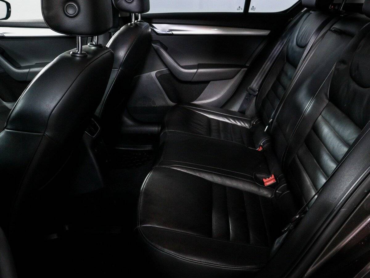 Skoda Octavia с пробегом — 2014 год. Фото: #9