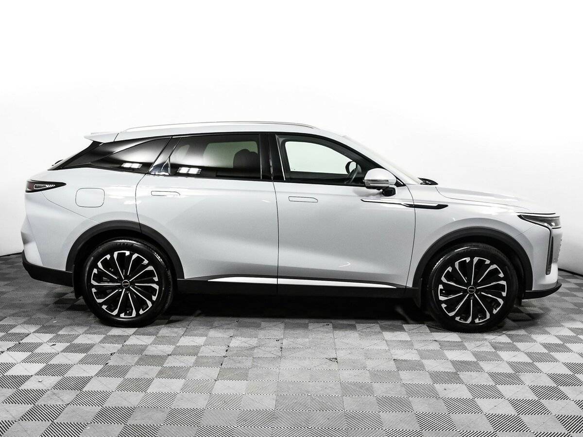 EXEED RX с пробегом — 2023 год. Фото: #3