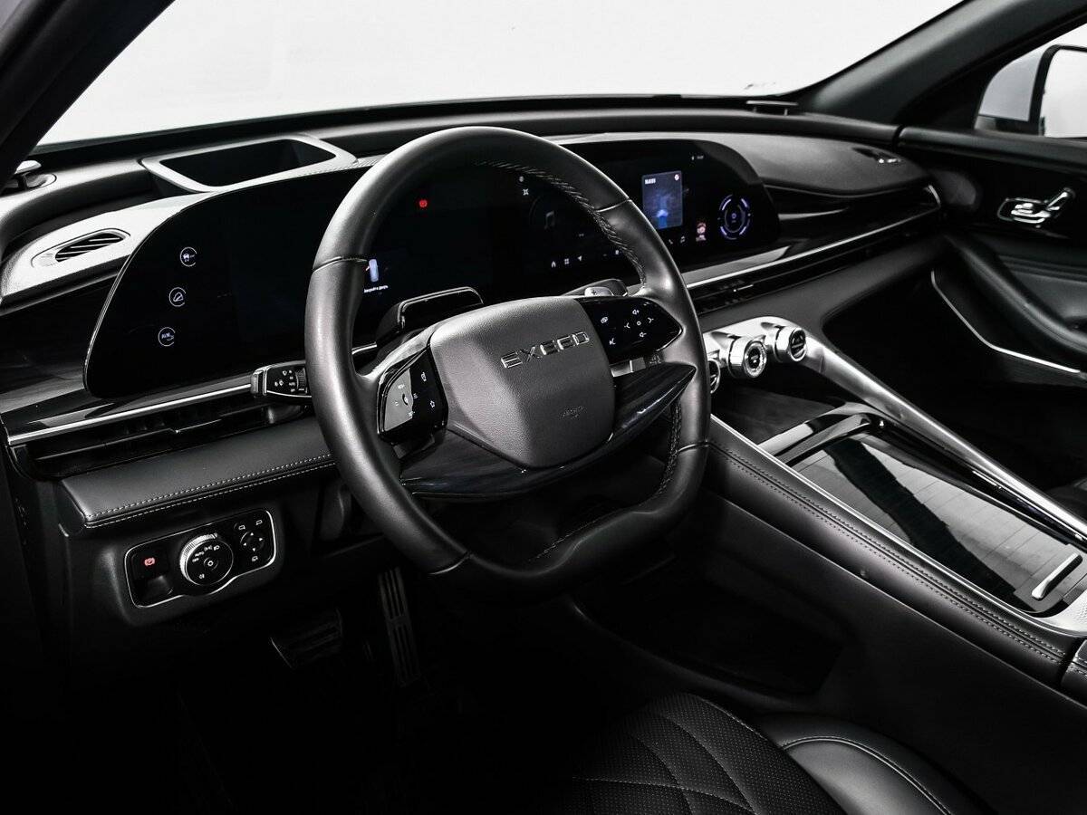 EXEED RX с пробегом — 2023 год. Фото: #11