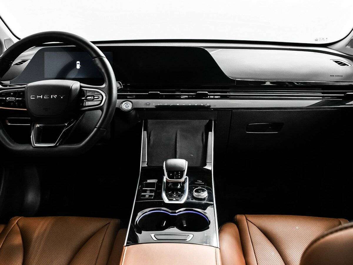 OMODA C5 с пробегом — 2023 год. Фото: #10