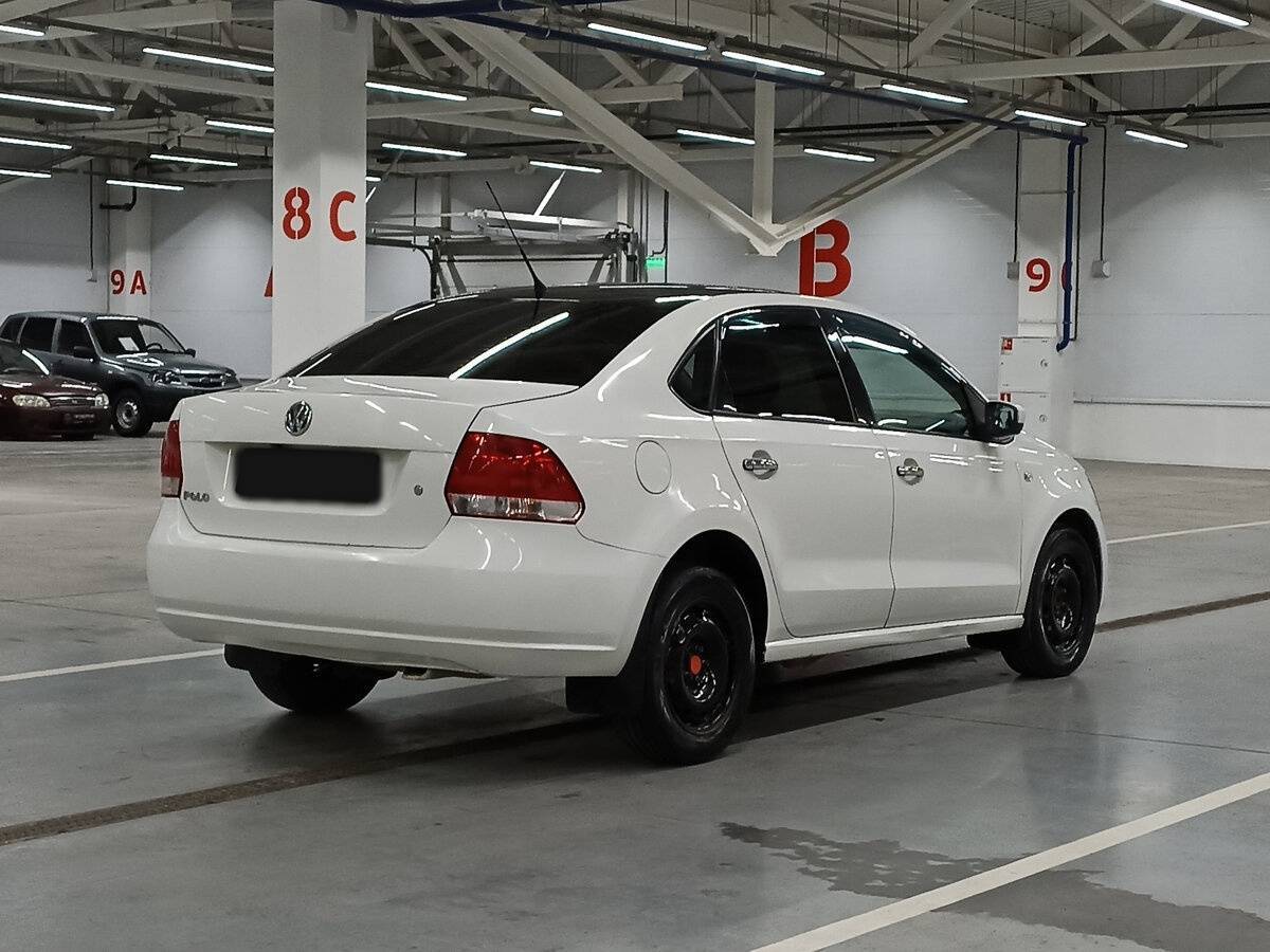 Volkswagen Polo с пробегом — 2013 год. Фото: #4