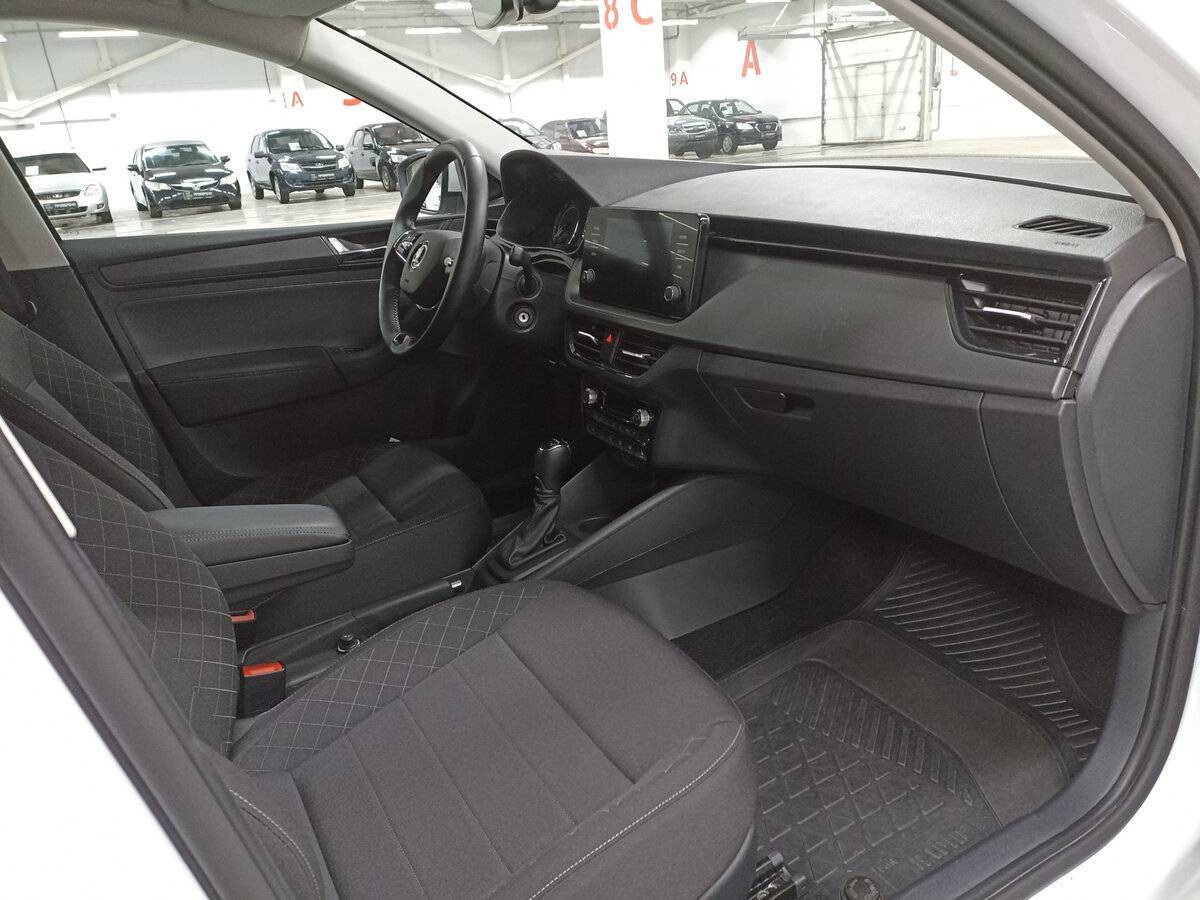 Skoda Rapid с пробегом — 2022 год. Фото: #10