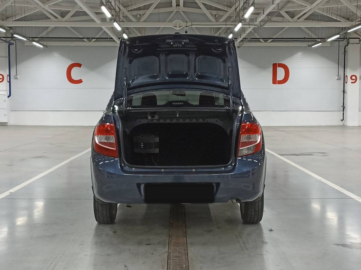 Lada (ВАЗ) Granta с пробегом — 2012 год. Фото: #9