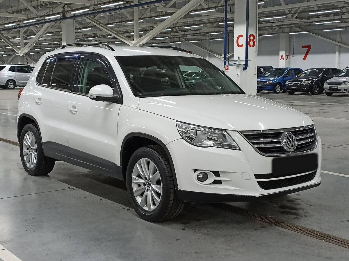 Volkswagen Tiguan с пробегом — 2010 год. Фото: #2
