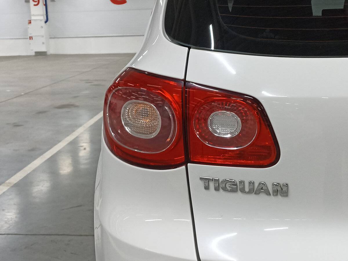 Volkswagen Tiguan с пробегом — 2010 год. Фото: #8