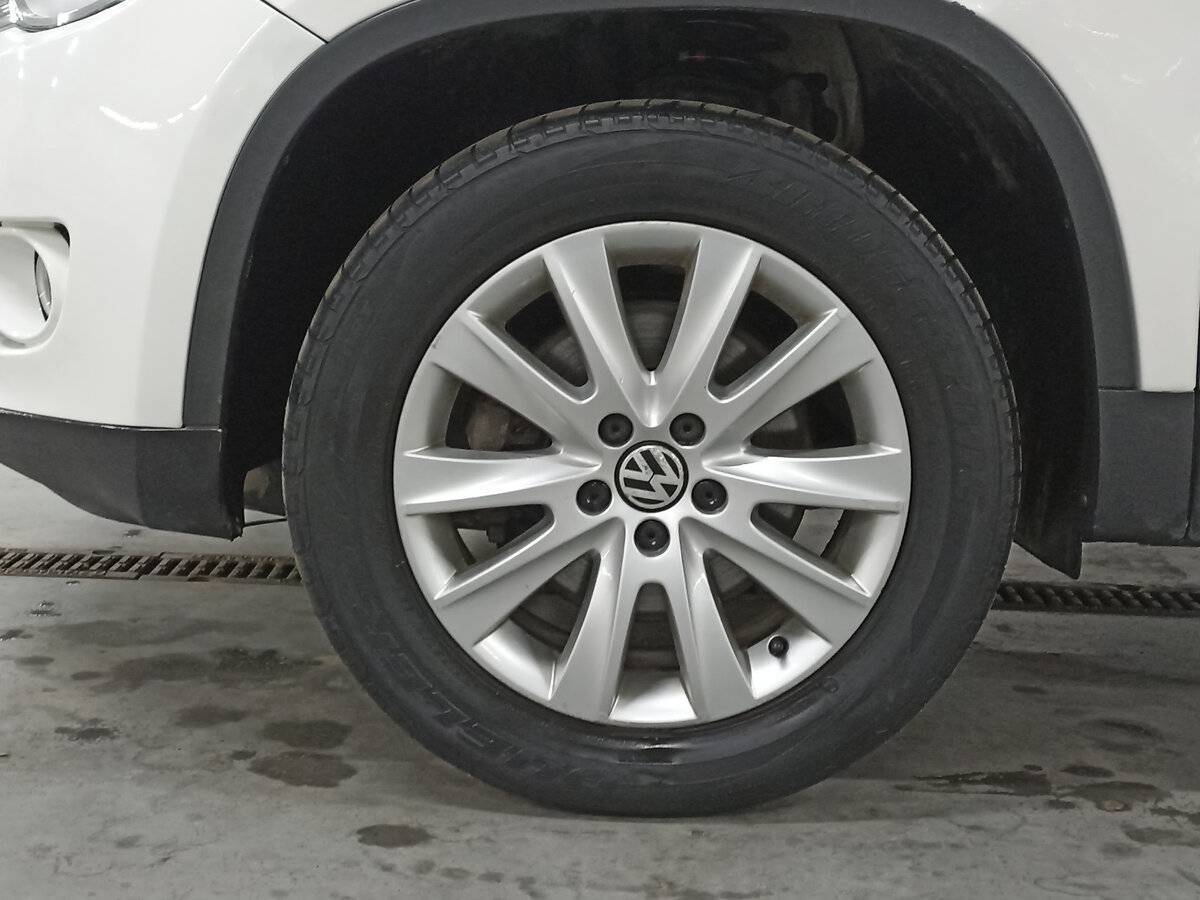 Volkswagen Tiguan с пробегом — 2010 год. Фото: #17