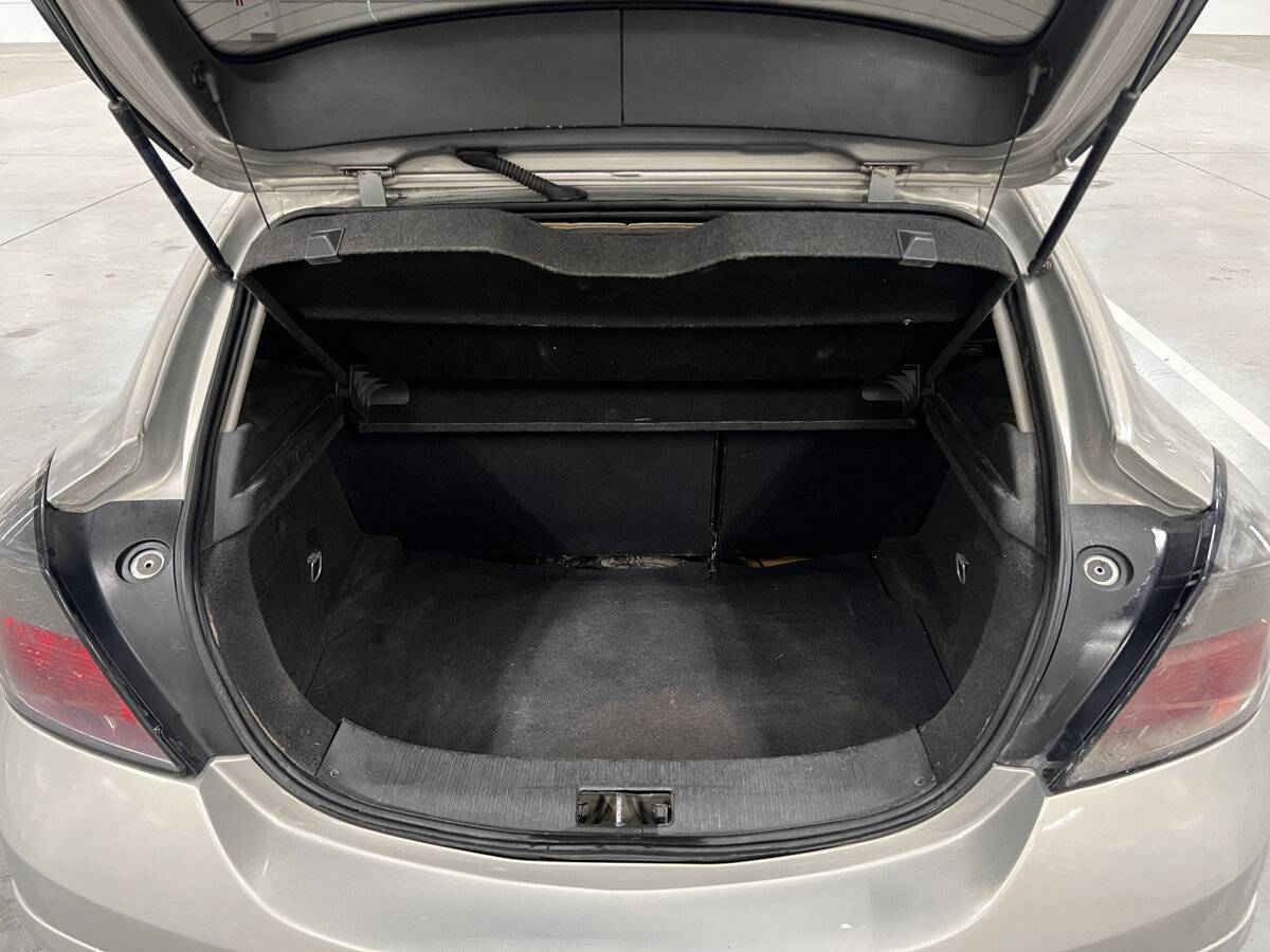 Opel Astra с пробегом — 2008 год. Фото: #9