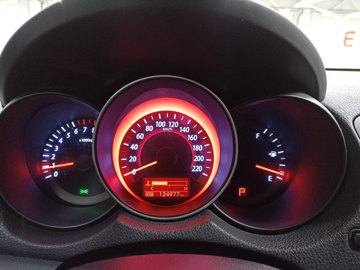 Kia Cerato с пробегом — 2011 год. Фото: #12