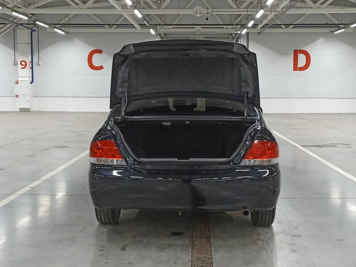 Mitsubishi Lancer с пробегом — 2006 год. Фото: #9