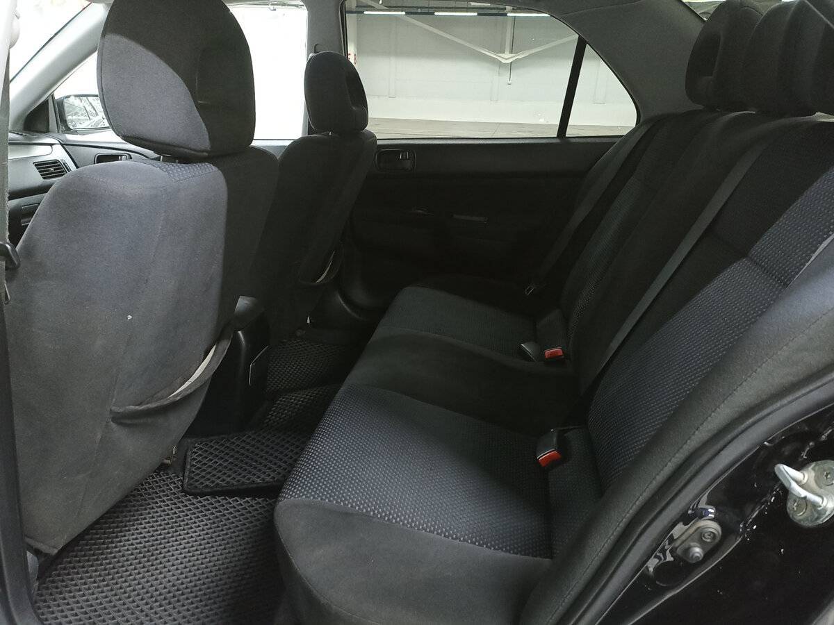 Mitsubishi Lancer с пробегом — 2006 год. Фото: #11