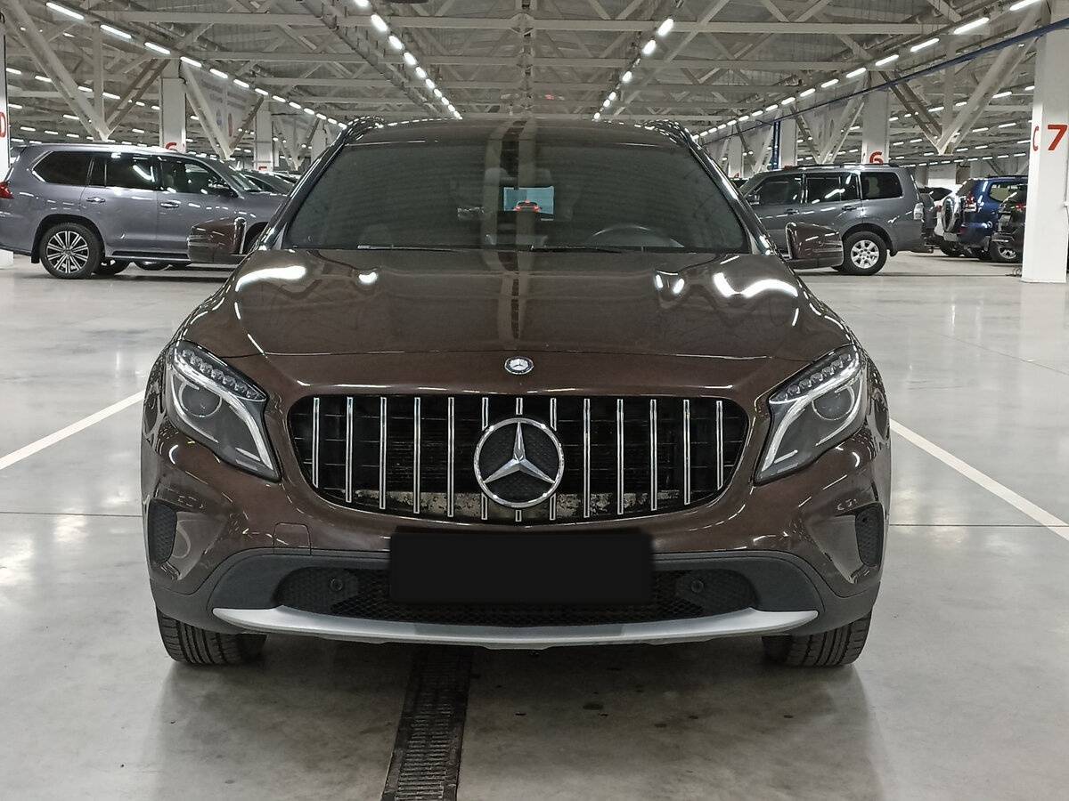Mercedes-Benz GLA с пробегом — 2015 год. Фото: #1
