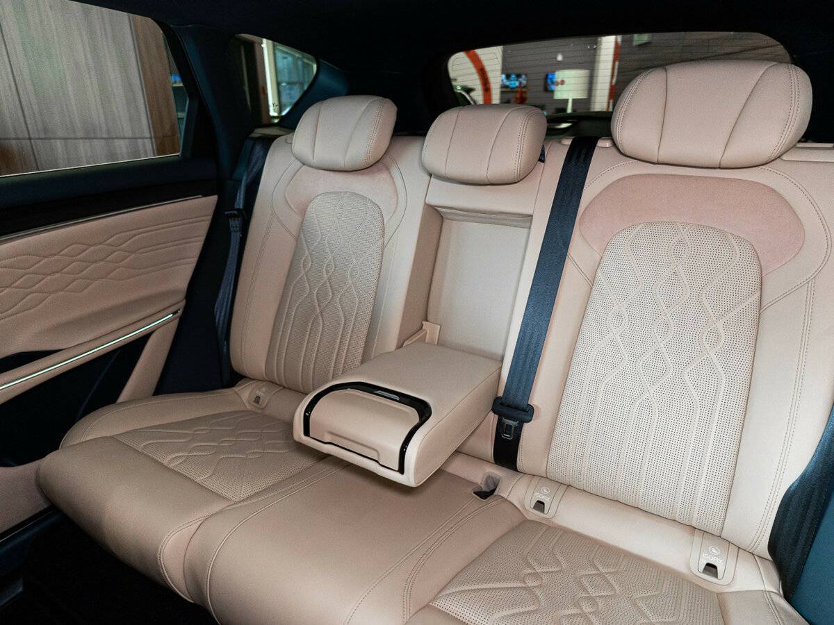 Voyah Free с пробегом — 2022 год. Фото: #14