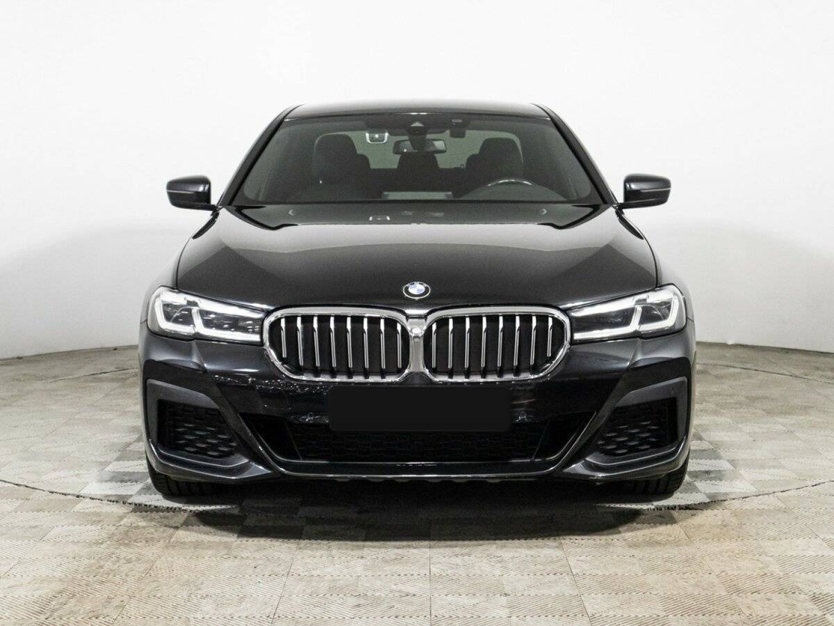 BMW 5 серии с пробегом — 2020 год. Фото: #1