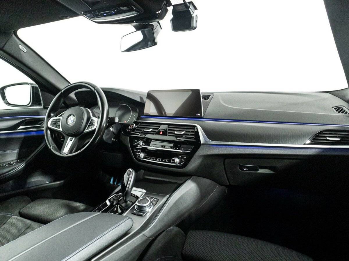 BMW 5 серии с пробегом — 2020 год. Фото: #7